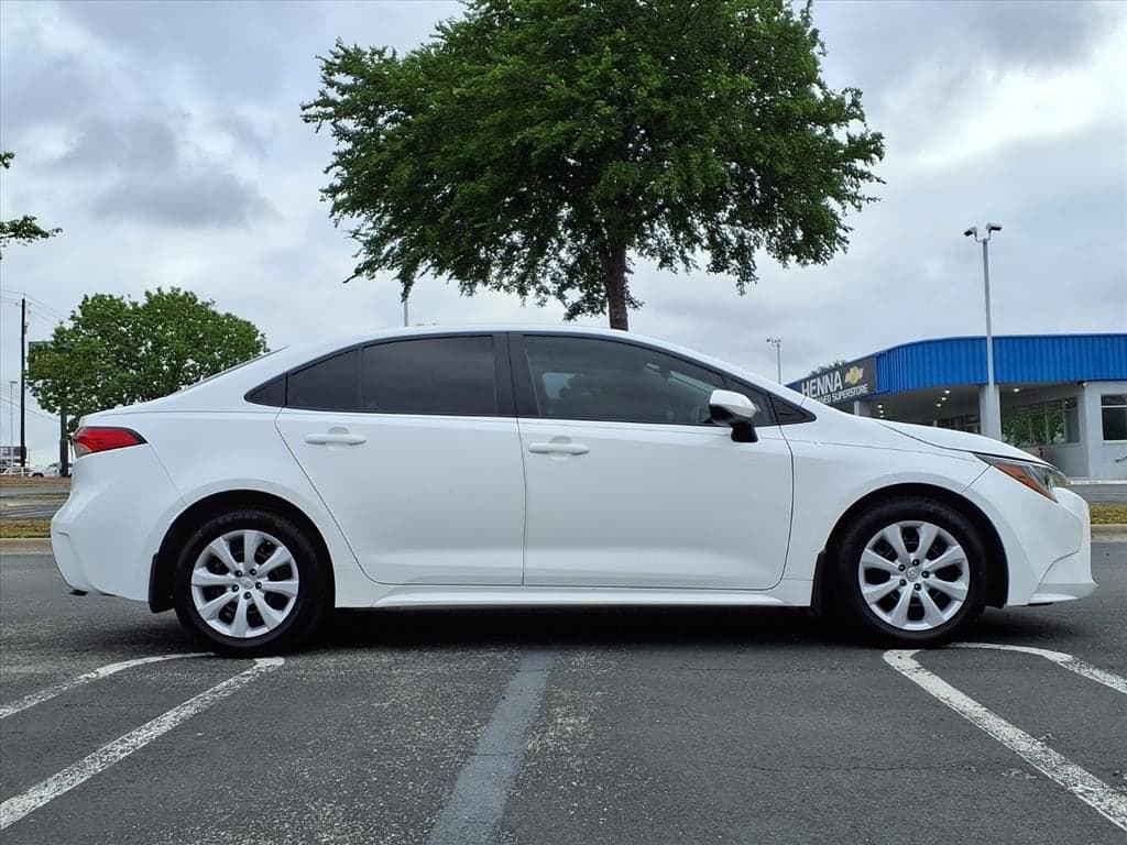 2021 Toyota Corolla - Image 4
