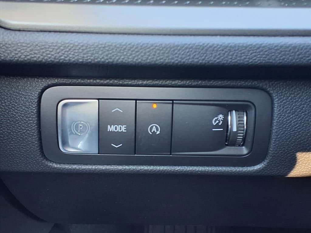 2026 Chevrolet Traverse - Image 9