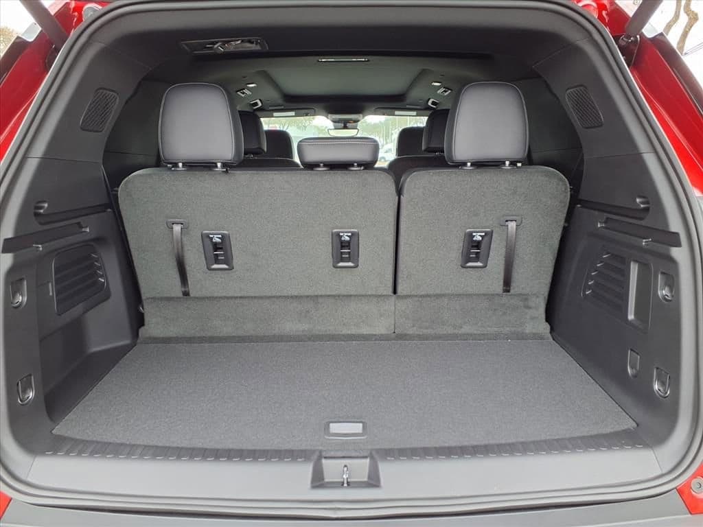 2026 Chevrolet Traverse - Image 13