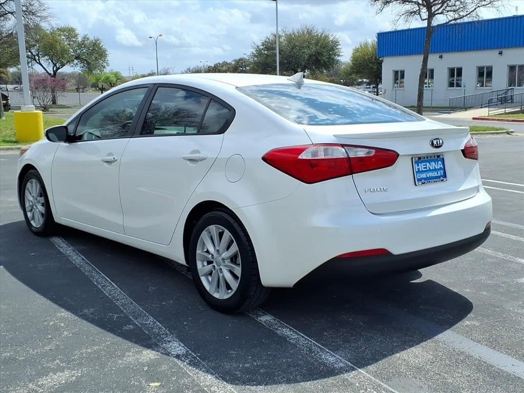 2015 Kia Forte - Image 10