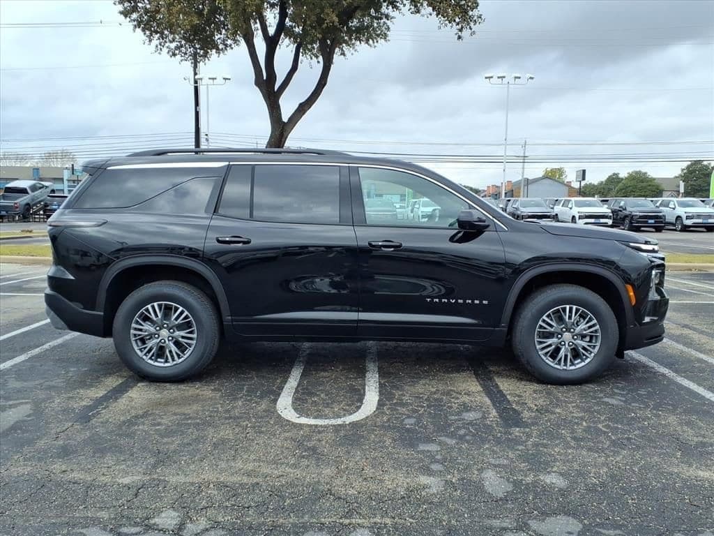 2026 Chevrolet Traverse - Image 5