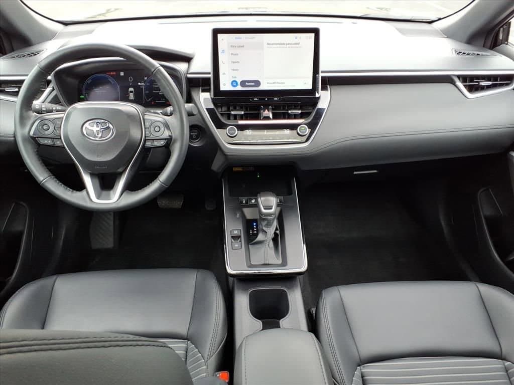 2026 Toyota Corolla Cross - Image 17