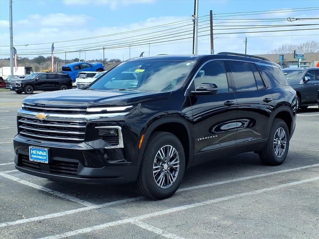 2026 Chevrolet Traverse - Image 3