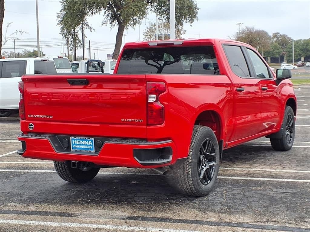 2026 Chevrolet Silverado 1500 - Image 4