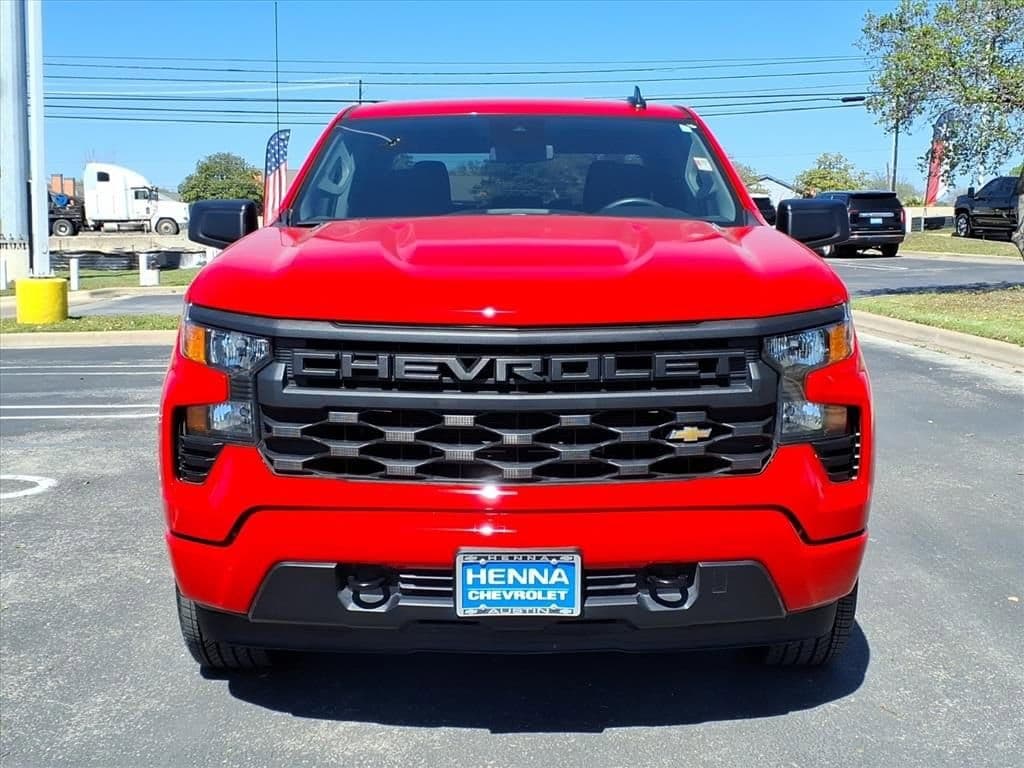 2026 Chevrolet Silverado 1500 - Image 2