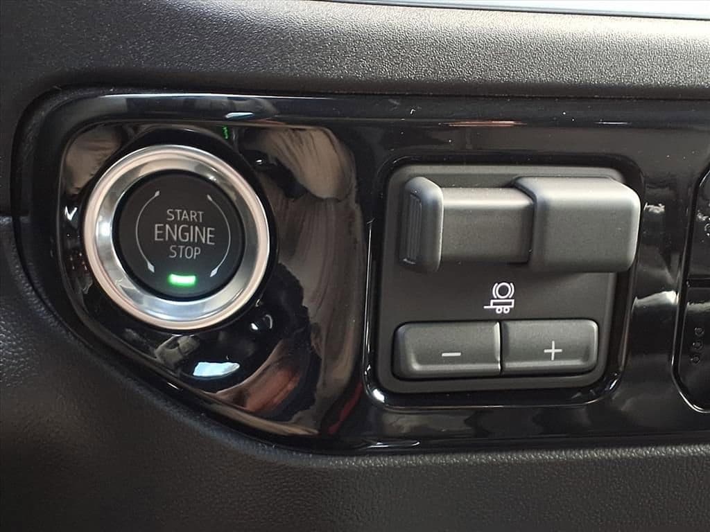 2026 Chevrolet Silverado 1500 - Image 13