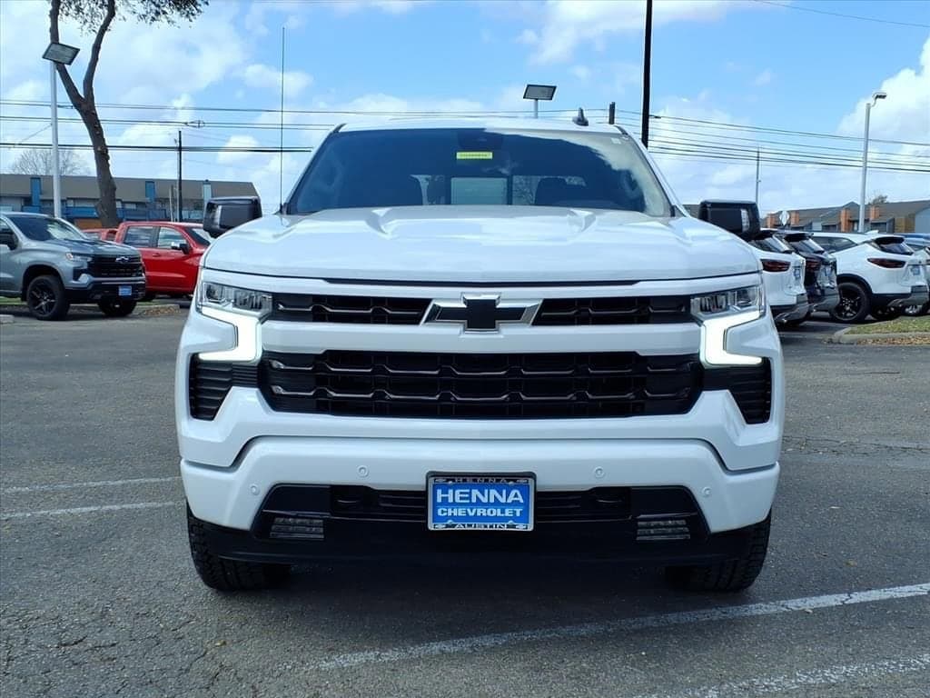 2026 Chevrolet Silverado 1500 - Image 2