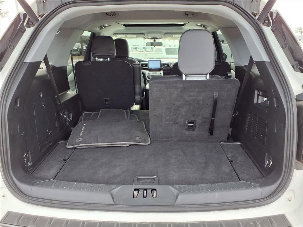 2021 Ford Explorer - Image 15