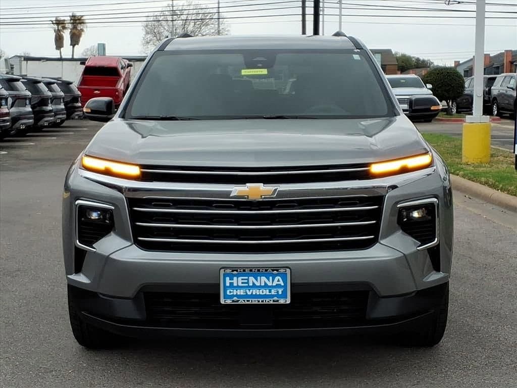 2026 Chevrolet Traverse - Image 2