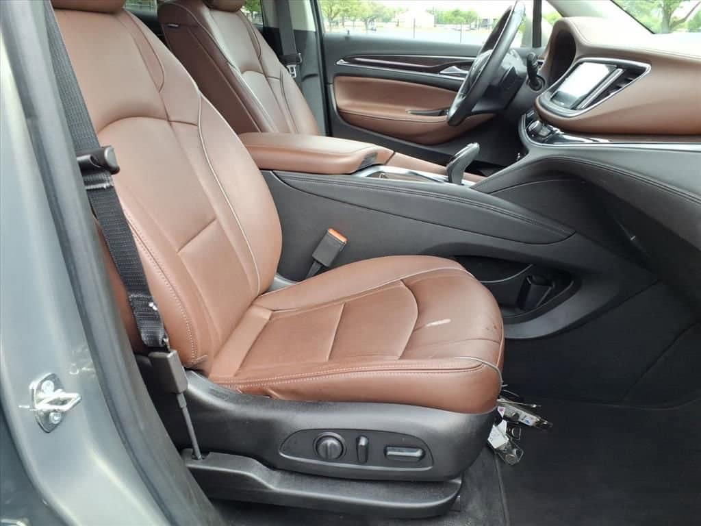 2019 Buick Enclave - Image 16