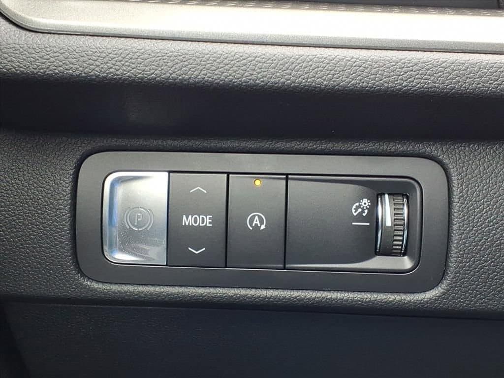 2026 Chevrolet Traverse - Image 19