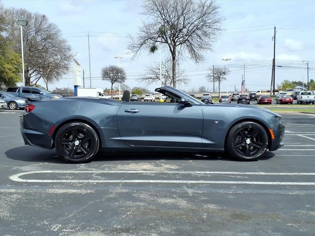 2021 Chevrolet Camaro - Image 8