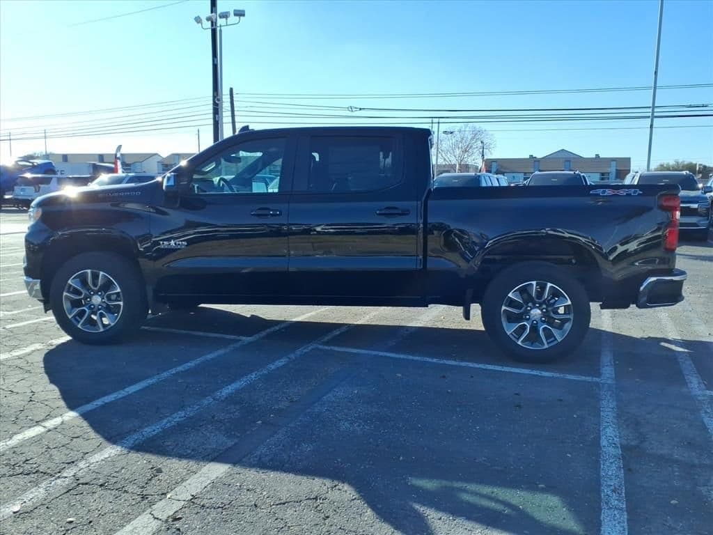 2026 Chevrolet Silverado 1500 - Image 4
