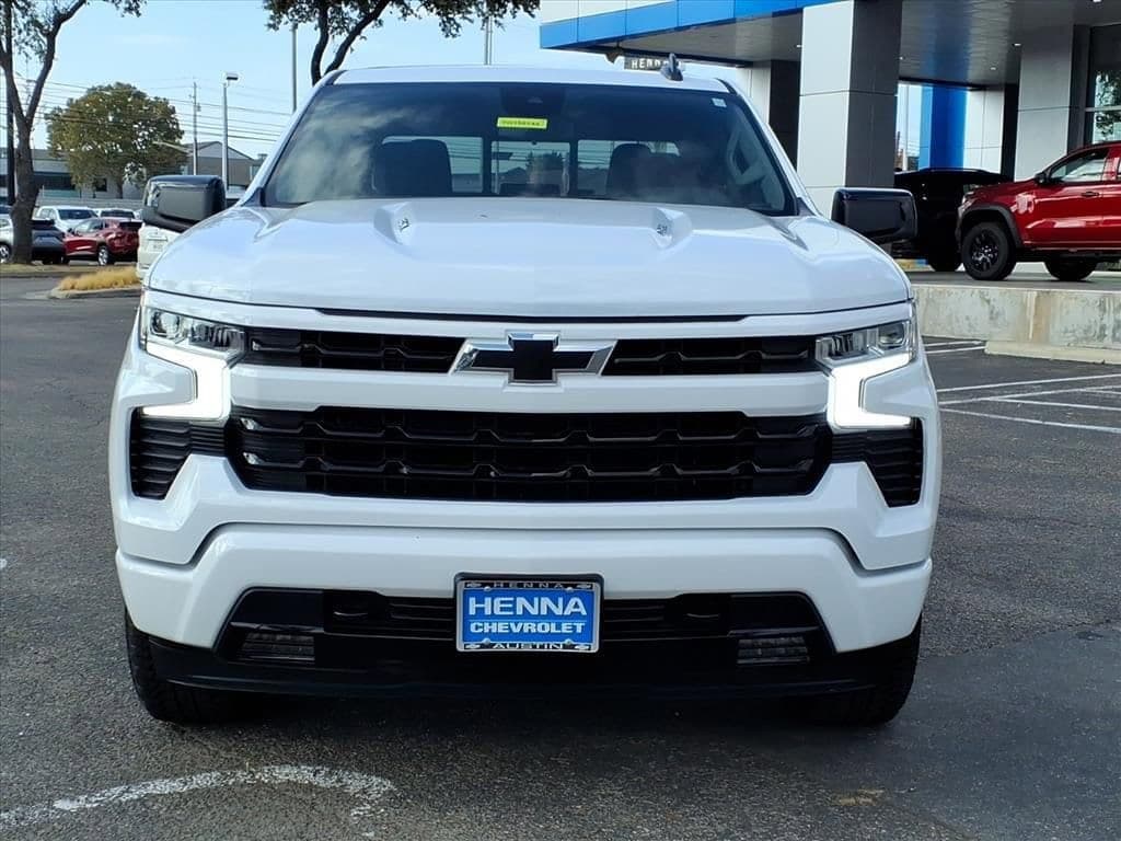 2026 Chevrolet Silverado 1500 - Image 2