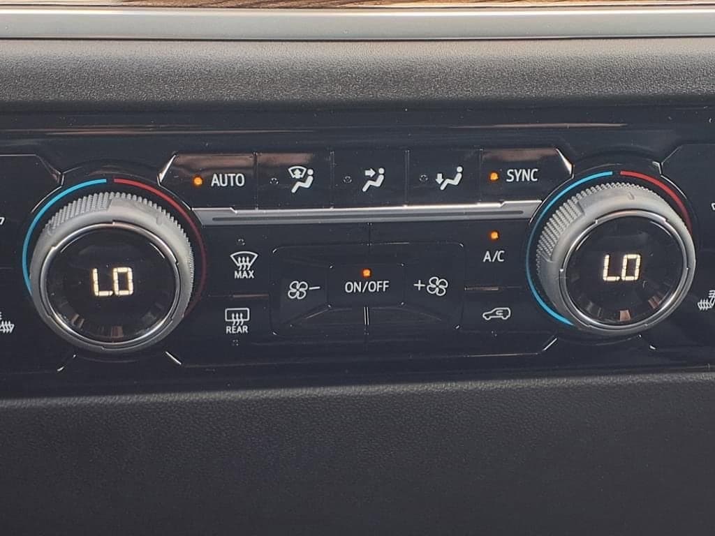 2025 Chevrolet Silverado 2500 HD - Image 17