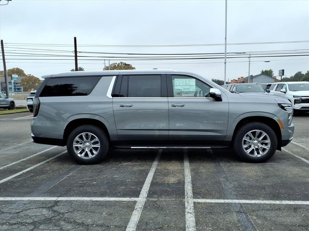 2026 Chevrolet Suburban - Image 4