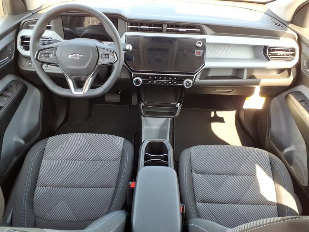 2027 Chevrolet Bolt - Image 18