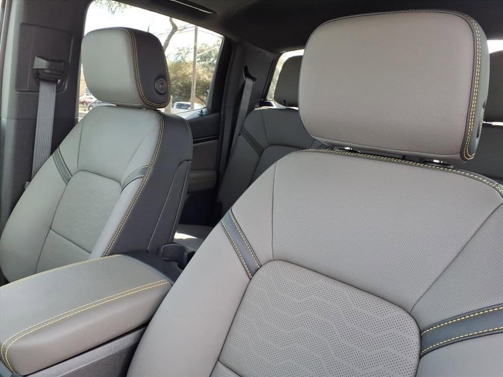 2026 Chevrolet Colorado - Image 15