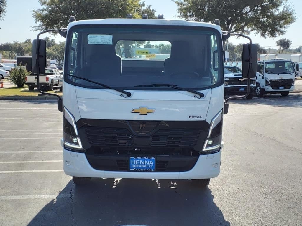2025 Chevrolet Low Cab Forward 5500 XD - Image 2