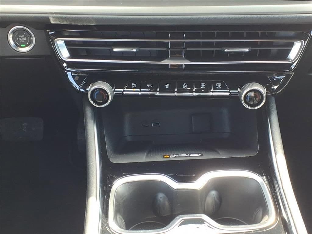 2026 Chevrolet Traverse - Image 17