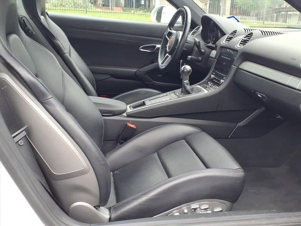 2018 Porsche 718 Cayman - Image 11