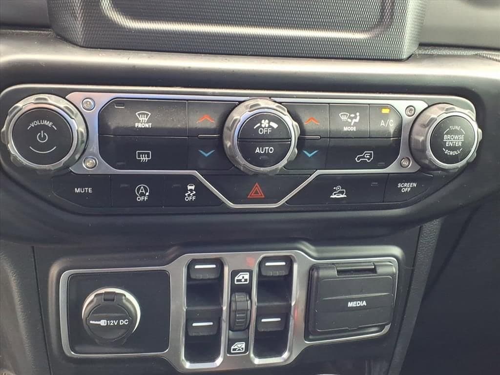 2023 Jeep Gladiator - Image 23