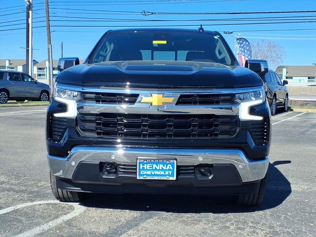 2026 Chevrolet Silverado 1500 - Image 2