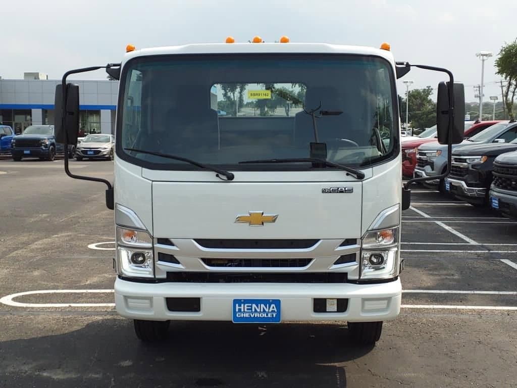 2025 Chevrolet Low Cab Forward 5500 XG - Image 2
