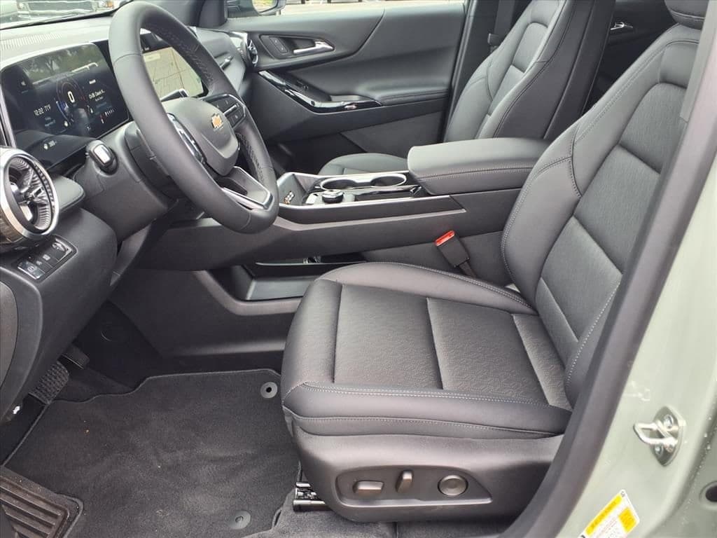 2026 Chevrolet Equinox - Image 6