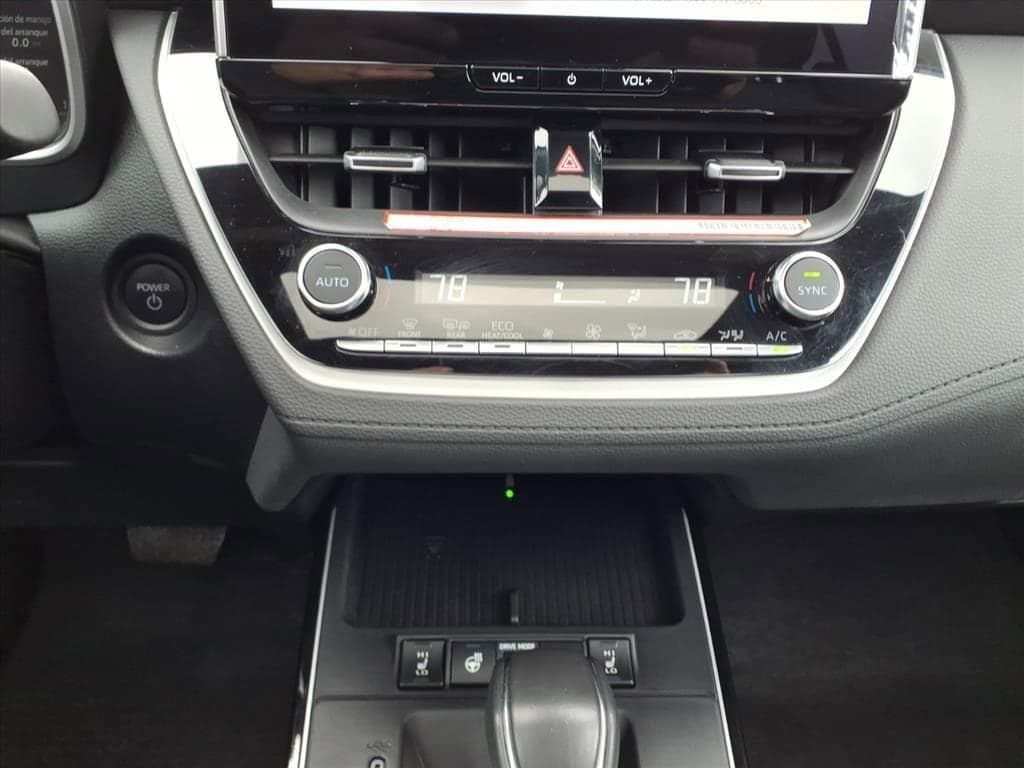 2026 Toyota Corolla Cross - Image 19