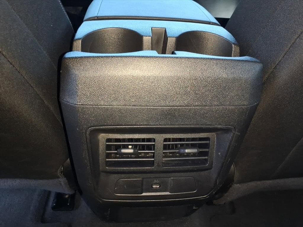 2024 Chevrolet Colorado - Image 19