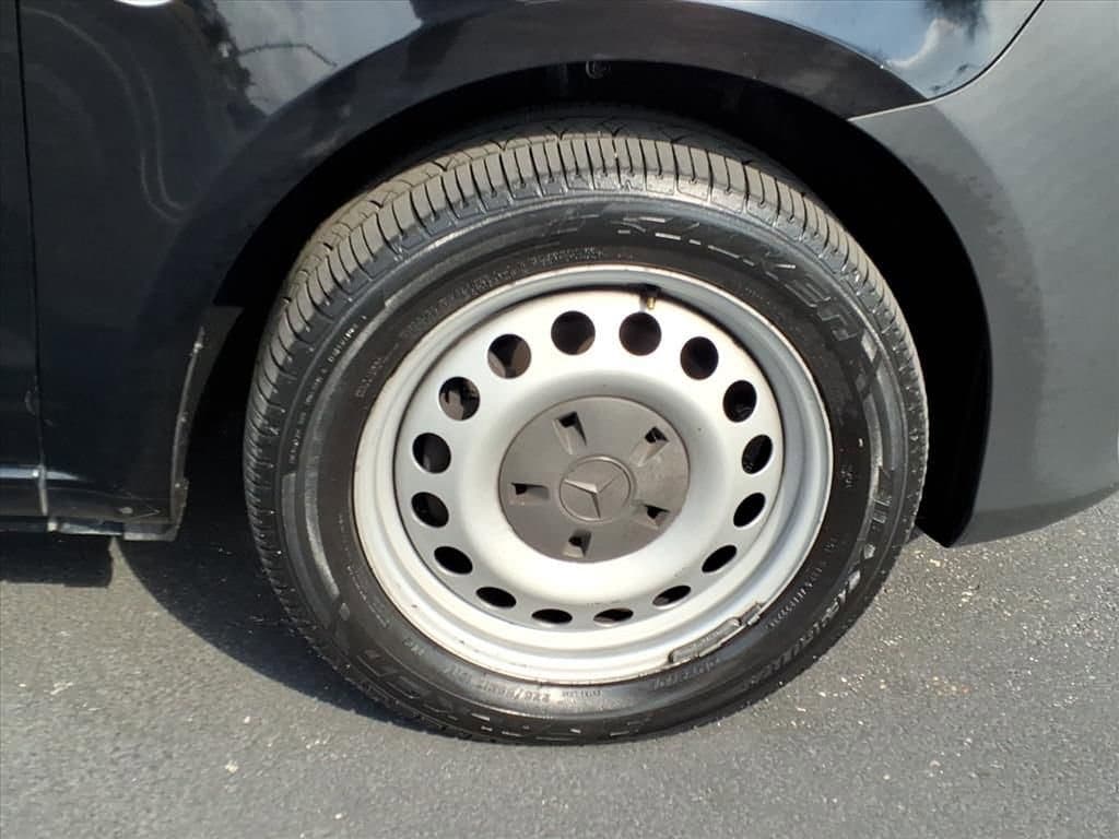 2019 Mercedes-Benz Metris Passenger Van - Image 8