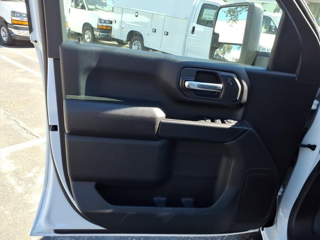 2026 Chevrolet Silverado 2500 HD - Image 12