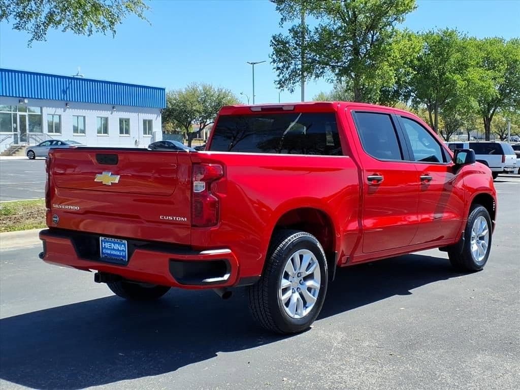 2026 Chevrolet Silverado 1500 - Image 10
