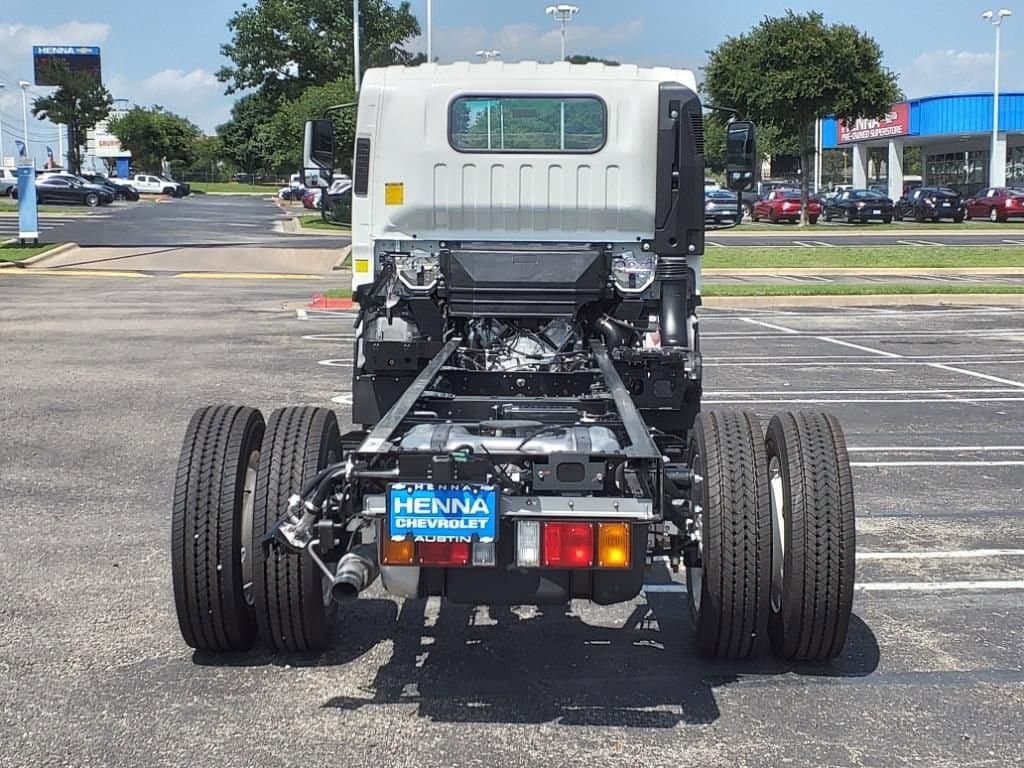 2024 Chevrolet Low Cab Forward 4500 HG - Image 5