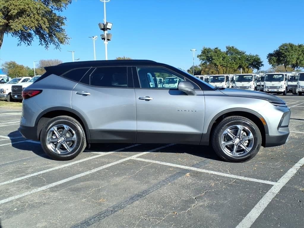 2026 Chevrolet Blazer - Image 3