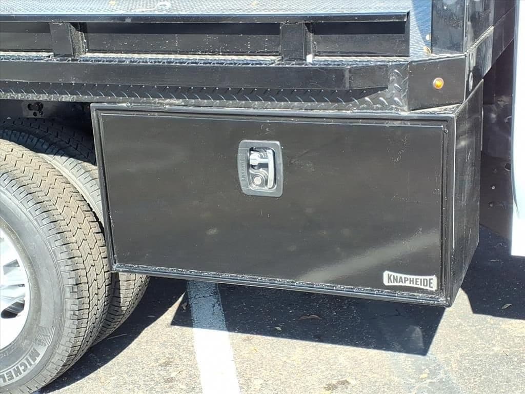 2026 Chevrolet Silverado 3500 HD Chassis Cab - Image 6