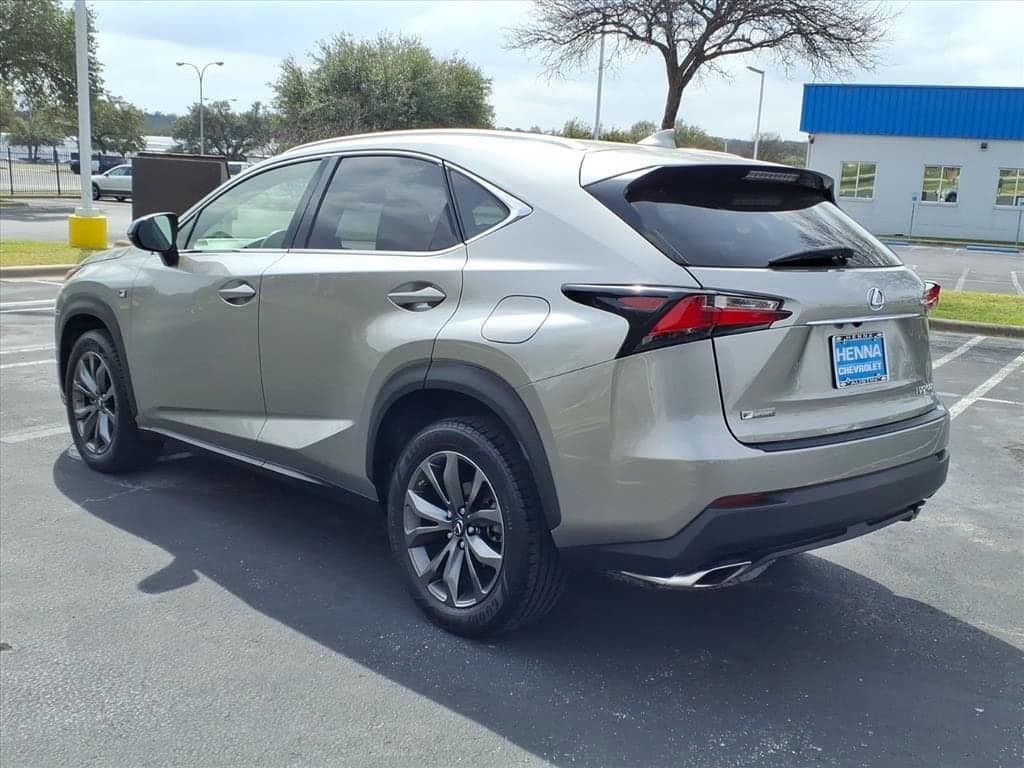 2017 LEXUS NX - Image 10