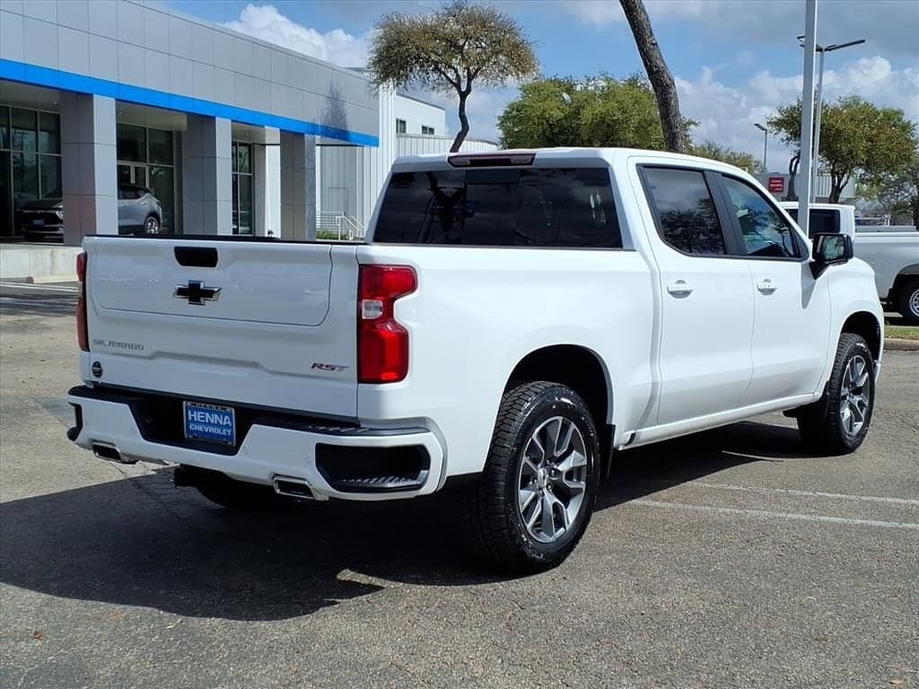 2026 Chevrolet Silverado 1500 - Image 6