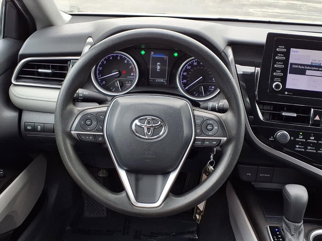 2021 Toyota Camry - Image 23