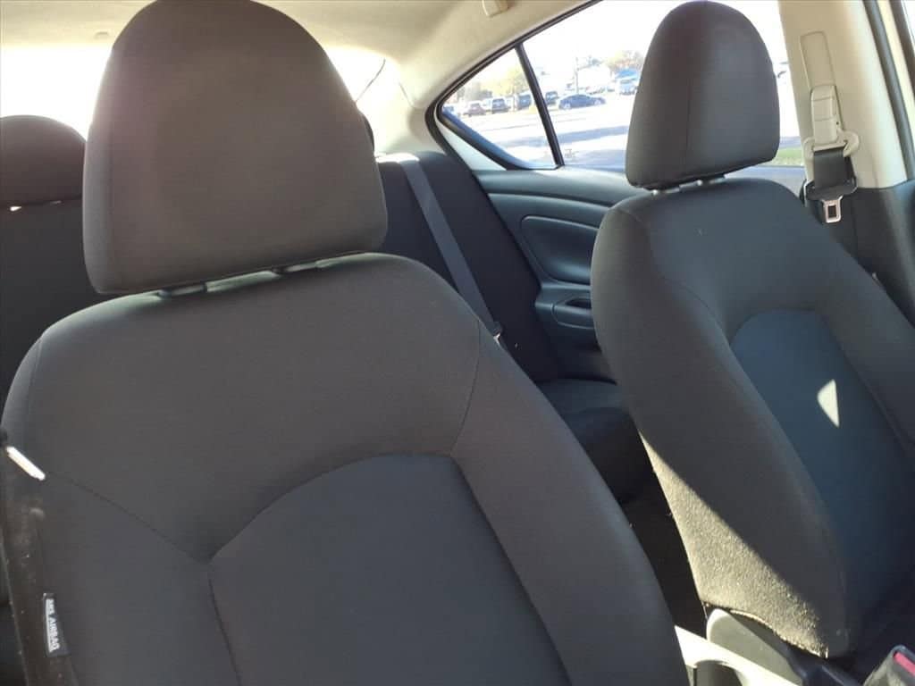 2018 Nissan Versa Sedan - Image 15