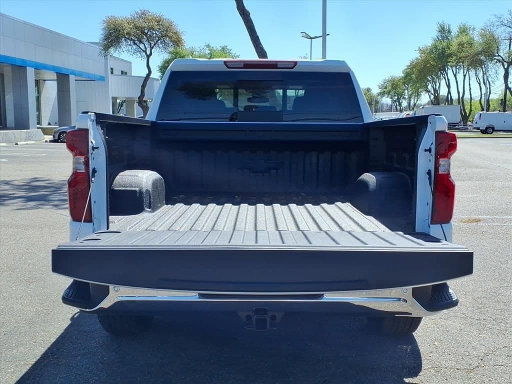 2026 Chevrolet Silverado 1500 - Image 8