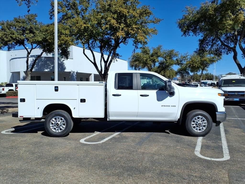 2026 Chevrolet Silverado 2500 HD - Image 4