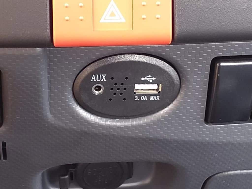 2025 Chevrolet Low Cab Forward 5500 XG - Image 15