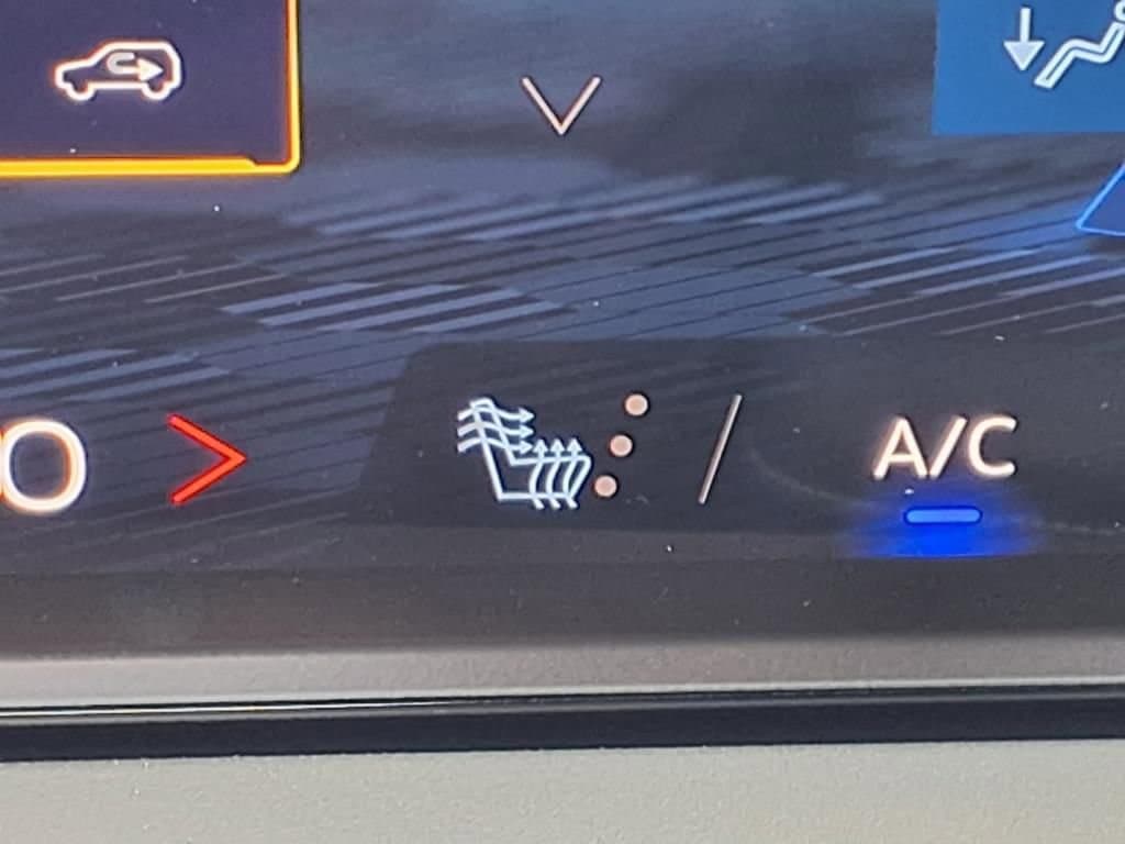 2026 Chevrolet Traverse - Image 14