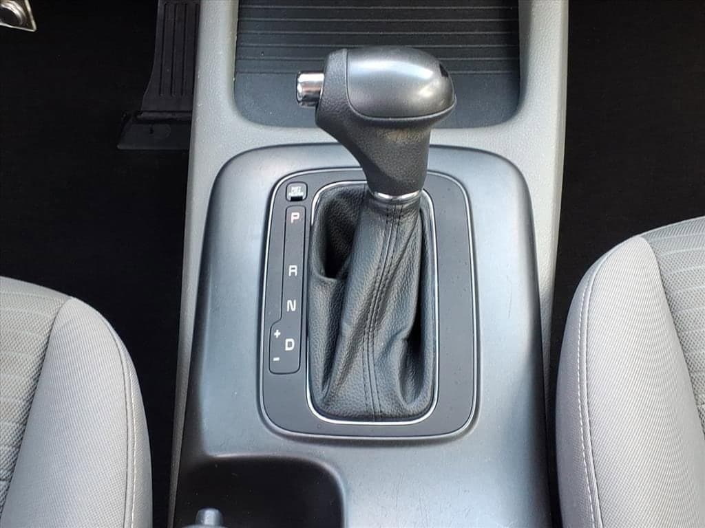 2015 Kia Forte - Image 19