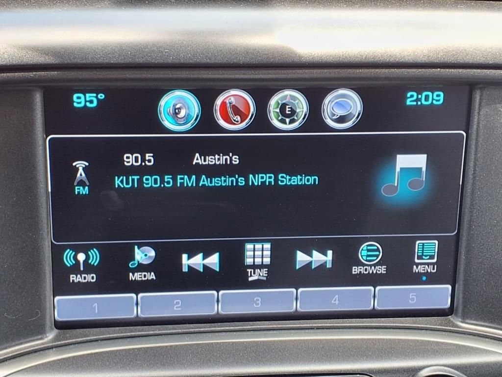 2024 Chevrolet Silverado 5500 HD - Image 12