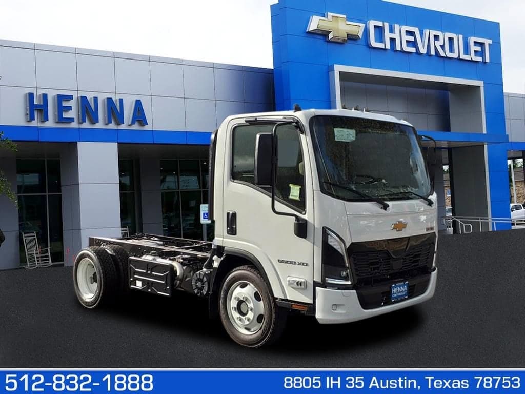 2025 Chevrolet Low Cab Forward 5500 XD - Image 1