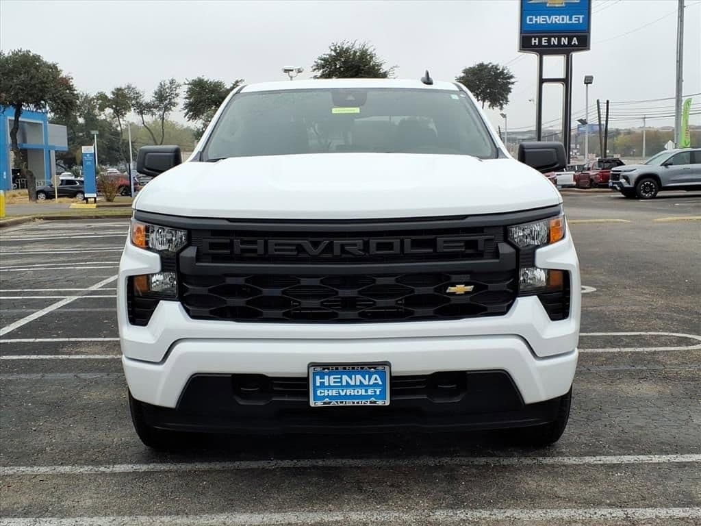 2026 Chevrolet Silverado 1500 - Image 2