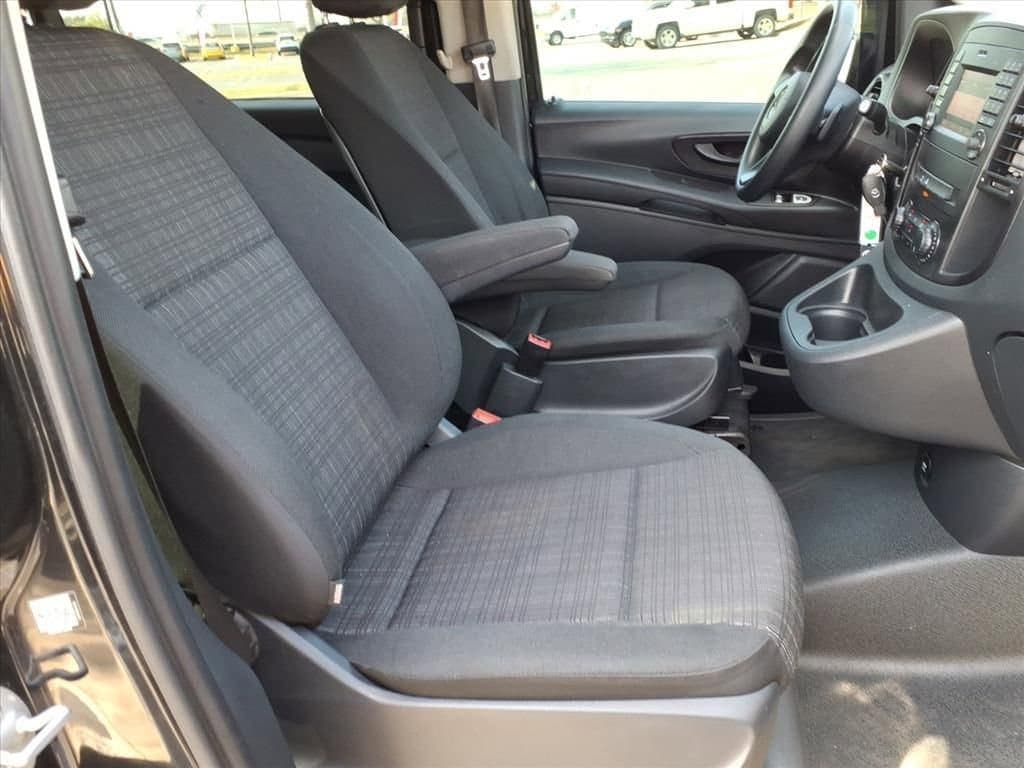 2019 Mercedes-Benz Metris Passenger Van - Image 16